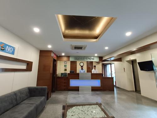 Rapid Lakme Executive Hotel near Parvati Temple