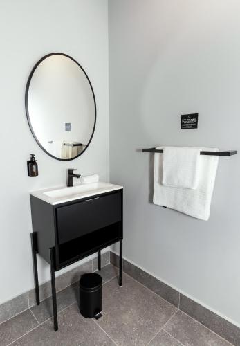BlackBrick Hotels Cape Town Foreshore Room Type - Deluxe Studio