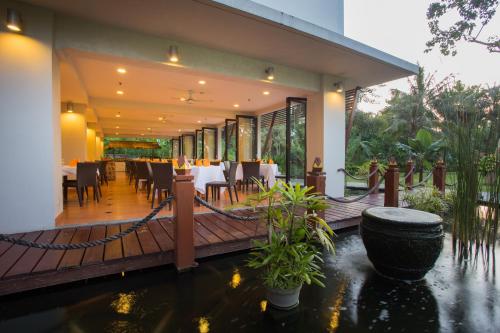 Restorāns, Bintang Flores Hotel in Goron Talo