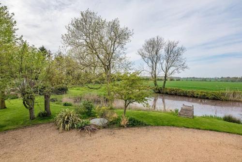 Gardiners Cottage Barn, Braiseworth in 艾市