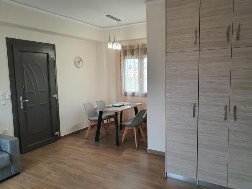 Island View Apartments in Moudrosa