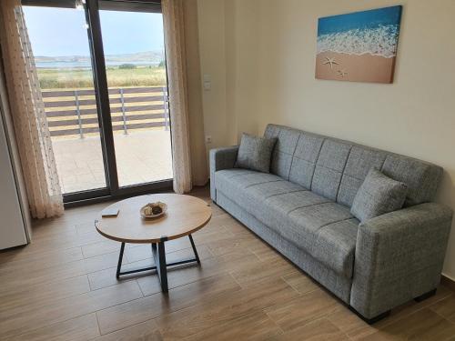 Island View Apartments in Moudrosa