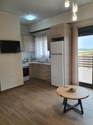 virtuve, Island View Apartments in Moudrosa