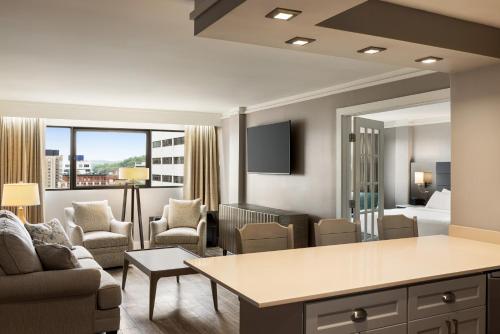 One-Bedroom Suite