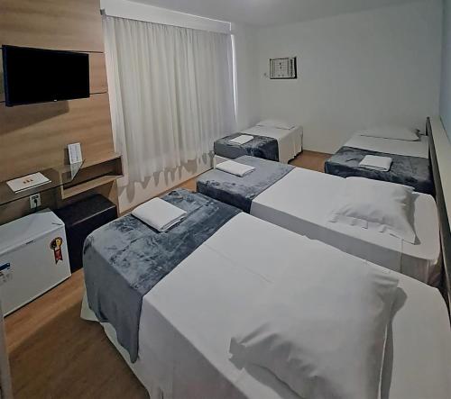 Superior Quadruple Room image 5