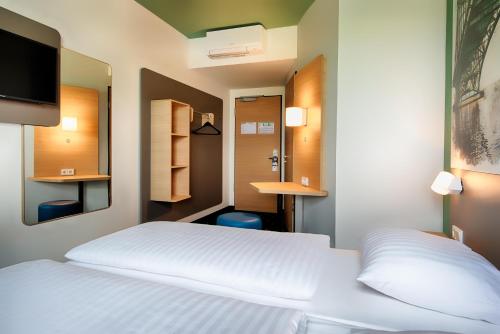 B&B Hotel Wilhelmshaven 572m von Banter Deich entfernt