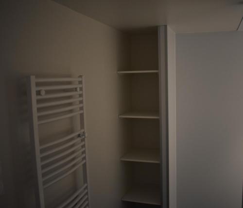 Fürdőszoba, La Cour de l'Olivier in Lussas