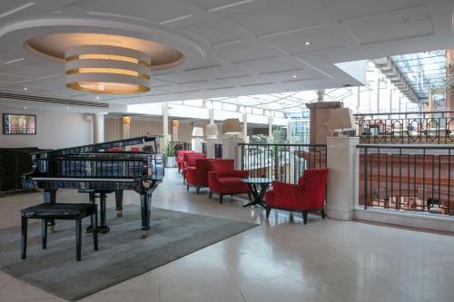 Hall, The Crown London, WorldHotels Distinctive in Camden
