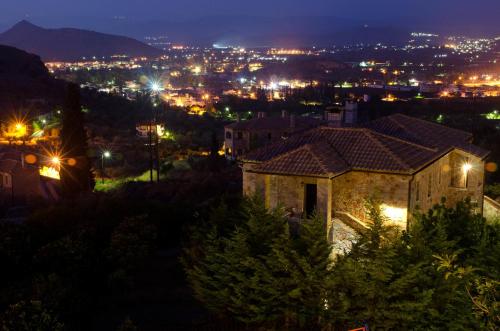 Klymeni Traditional Homes