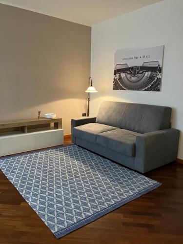 Casa Caprioli Napoli, Naples