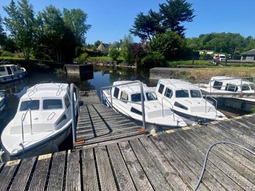 Leitrim Quay - Riverside Cottage 7