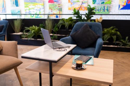 Pub/Lounge, Mercure Lorient Centre in Lorient