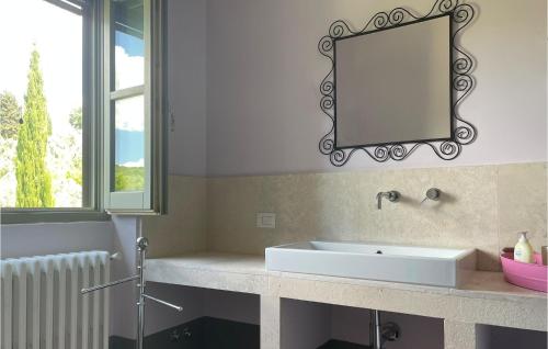 Bathroom, Beautiful Home In Torri In Sabina With Wifi And 4 Bedrooms in Torri In Sabina