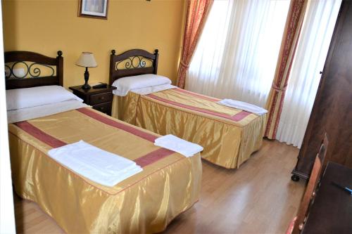 Hostal Infanta Doña Leonor Room Type - Twin Room
