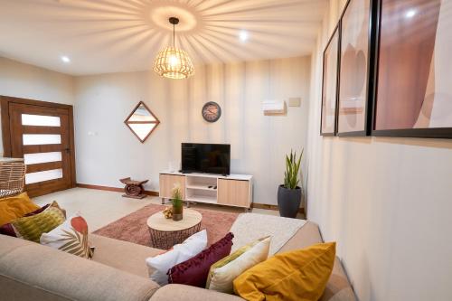 บริการและสิ่งอำนวยความสะดวก, 1 bed at Windsor Apartments, Osu in โอซู