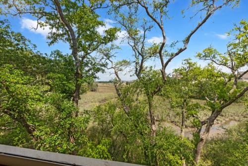 2017 Marsh Walk Villa - image 2