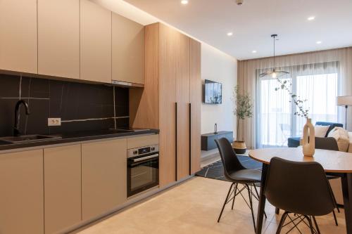 Kitchen, Soho Suites in Bar