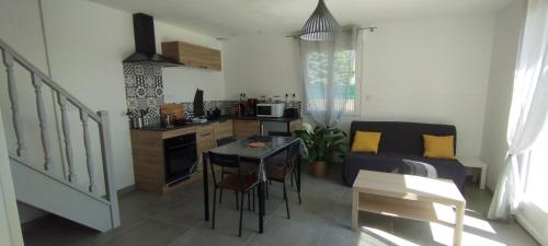 L'AUSTREBERTHE gite des Abbayes Du Val De Seine gîte à louer La Fauconnerie