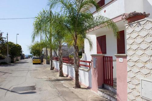 2 bedrooms, 5 beds