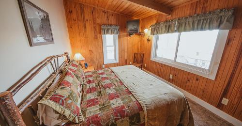 Soaring Eagle Cabin - image 11