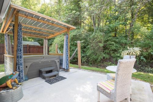 Snoozy Snail Cottage in Nashville, USA