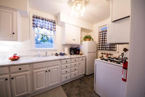 Зовнішній вигляд готелю, 1840 Stagecoach in Нашвілл