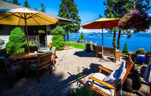 LAKE SONG OVERLOOKING LAKE COEUR D ALENE