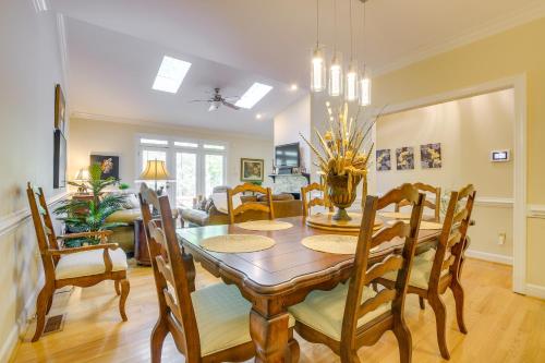 North Raleigh Vacation Rental about 8 Mi to Downtown! in Raleigh, USA