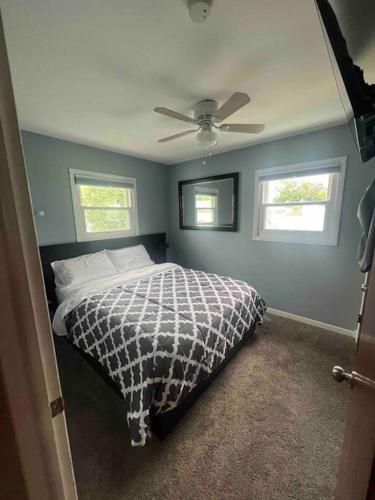Cute home near EMU and U of M in Ypsilanti, USA