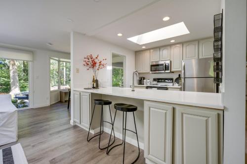 Modern Home 3 Miles to Woodinville Wine Country! - image 8