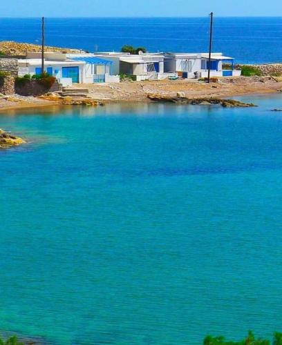 Apleton Beach House Kimolos at Zacharias Beach