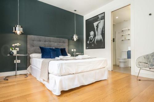 Marvellous Penthouse with terrace & Cathedral views by REMS