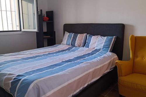 Top Floor Apartment Beachhouse, Beautiful sea view, on the beach! in Los Urrutias