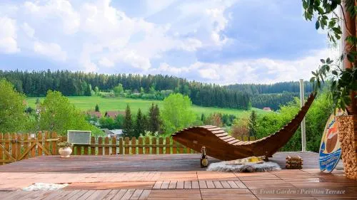 Entire House in Schwarzwald with mountain view, private Sauna, Gym, Garden and Terraces in Unterkirnach, Deutschland