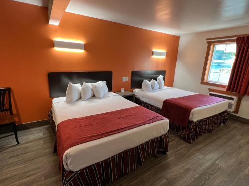 Queen Room with Two Queen Beds
