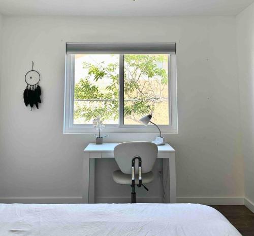 Elsas desert retreat AV in Joshua Tree, USA