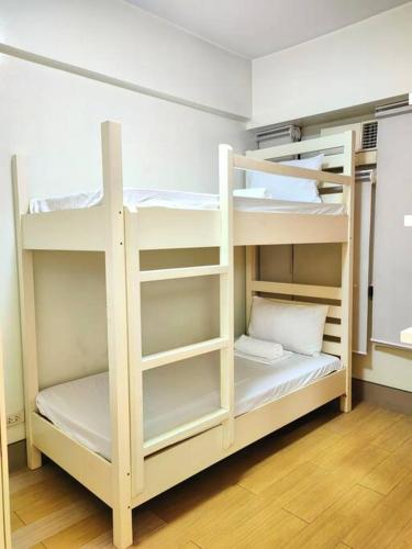 Lovely Modern 2BR Condo in Aurora Gardens San Juan City, Manila (zdjęcie 6)