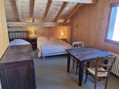Grand chalet 11 pers, 4 chambres, Sud, proche ski - FR-1-733-72 in Crest-Voland