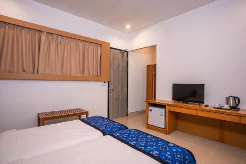 Graha Wiyata Room Type - Standard Cabin on Boat