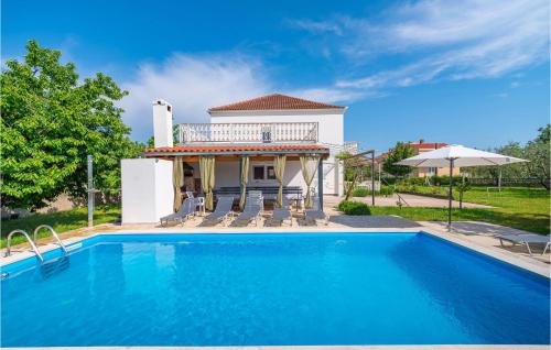 Amazing Home In Skabrnja With 5 Bedrooms, Wifi And Outdoor Swimming Pool