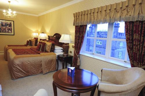 Kilronan Castle