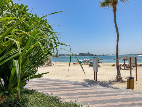 Bright and Cosy 2BRmaids with Sea View and Riva Beach Club Access, Dubai (foto 2)