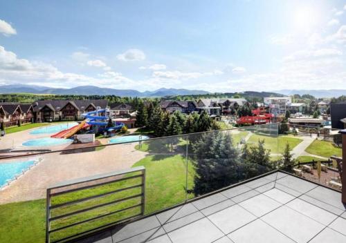Deluxe Studio with Water Park View  image 4