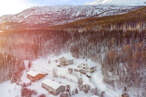 . Main floor in the Lyngen Alps, whole house rentable