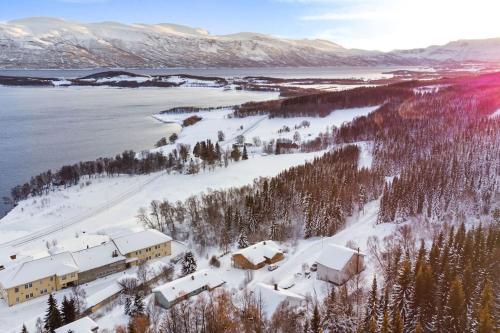 Main floor in the Lyngen Alps, whole house rentable, Lyngseidet (foto 9)