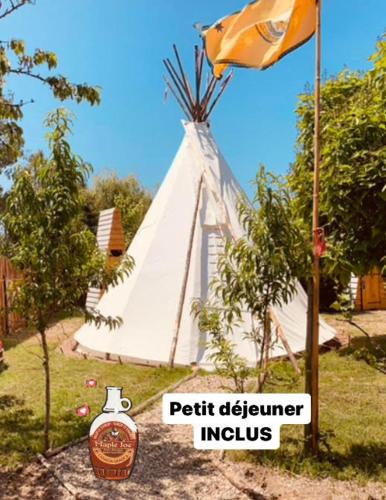 Red Tipi - Camping - Bouglon