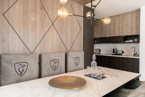 GLEMM by AvenidA Superior Hotel & Residences