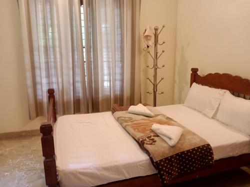 Double Room image 3