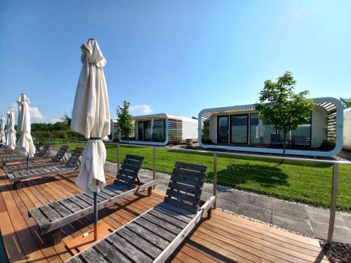 Have, Glamping Maleric with Natural Pool in Dragatus