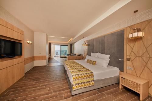 Secrets Sunny Beach Resort and Spa - Premium All Inclusive - Adults Only